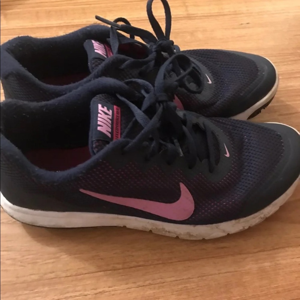 Nike Flex Experience Shoes